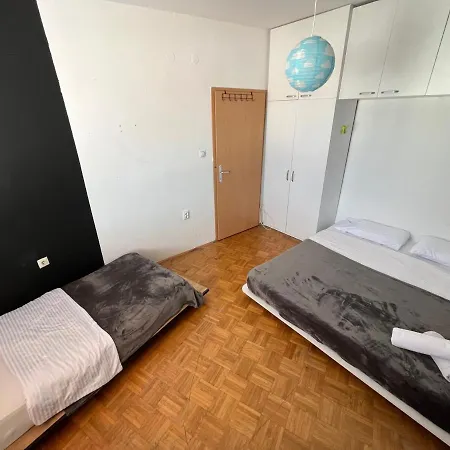 Mickitos Central Old Town Апартаменты